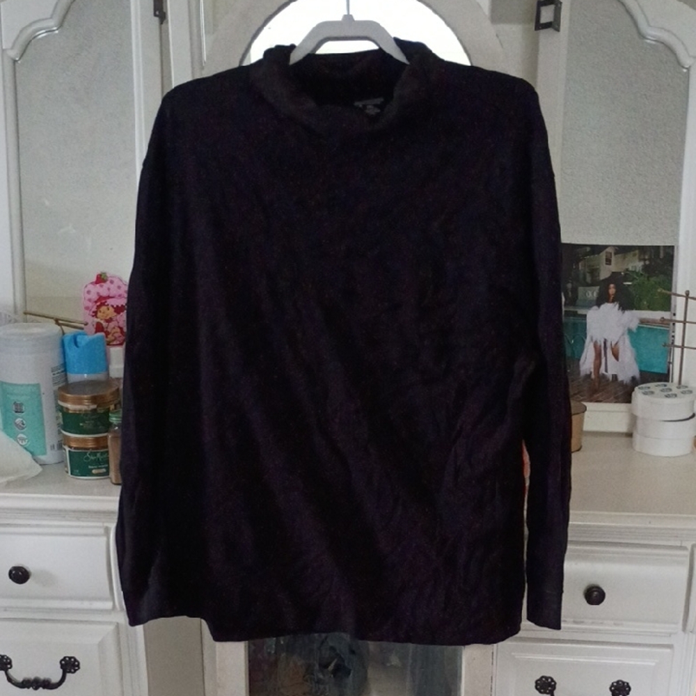 Roundtree & Yorke Black Cowl Neck Sweater